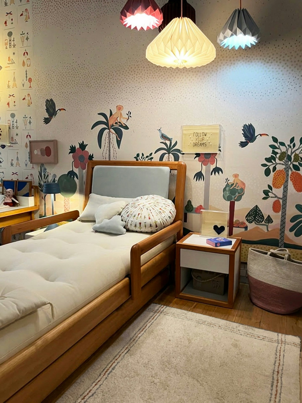 cama bossa nova com bicama estofada azul.jpg